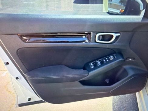 Used 2024 Honda Civic EX image 11