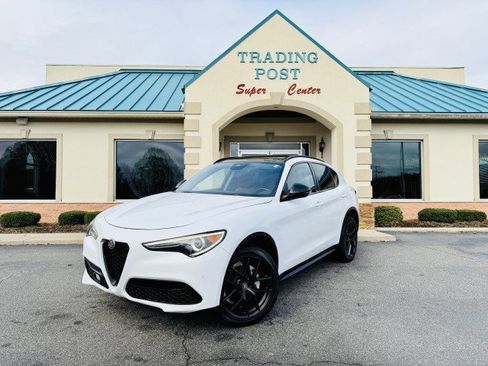 Used 2021 Alfa Romeo Stelvio Sprint w/ Nero Edizione image 2