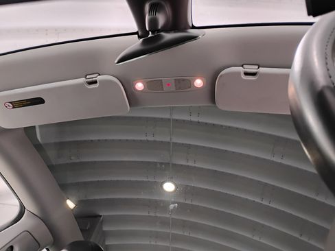 Used 2021 Tesla Model Y 2WD image 52