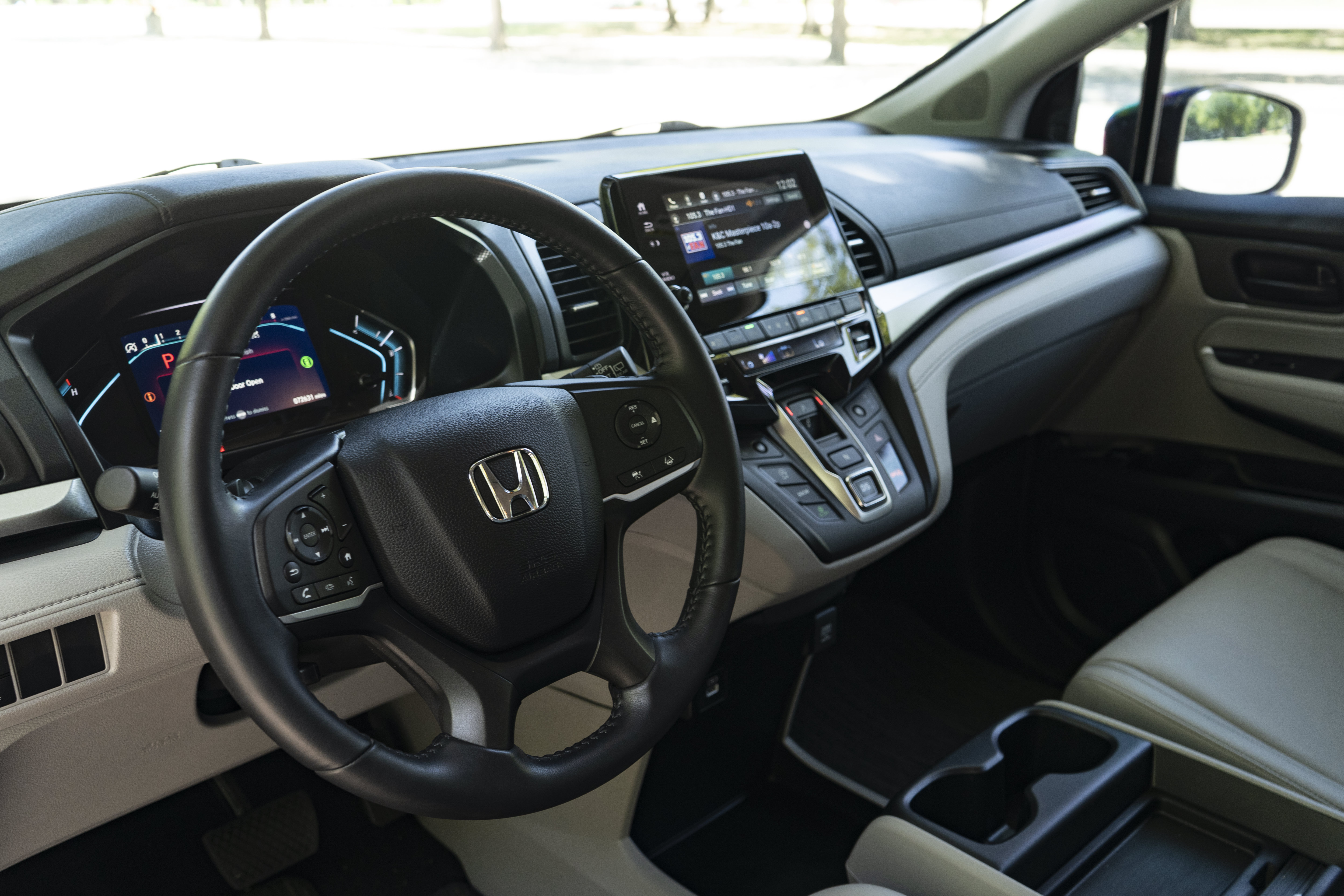 Used 2024 Honda Odyssey EX-L image 16