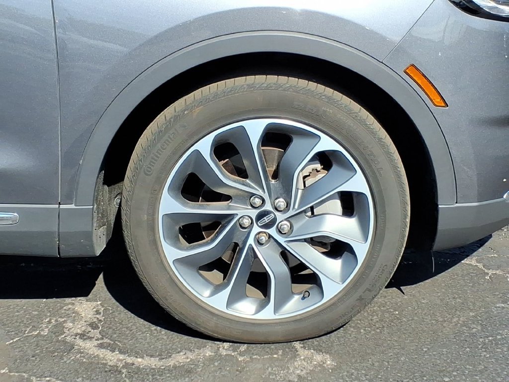 Certified 2023 Lincoln Nautilus Reserve AWD/4WD image 9