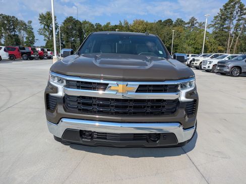 Used 2023 Chevrolet Silverado 1500 LT image 2