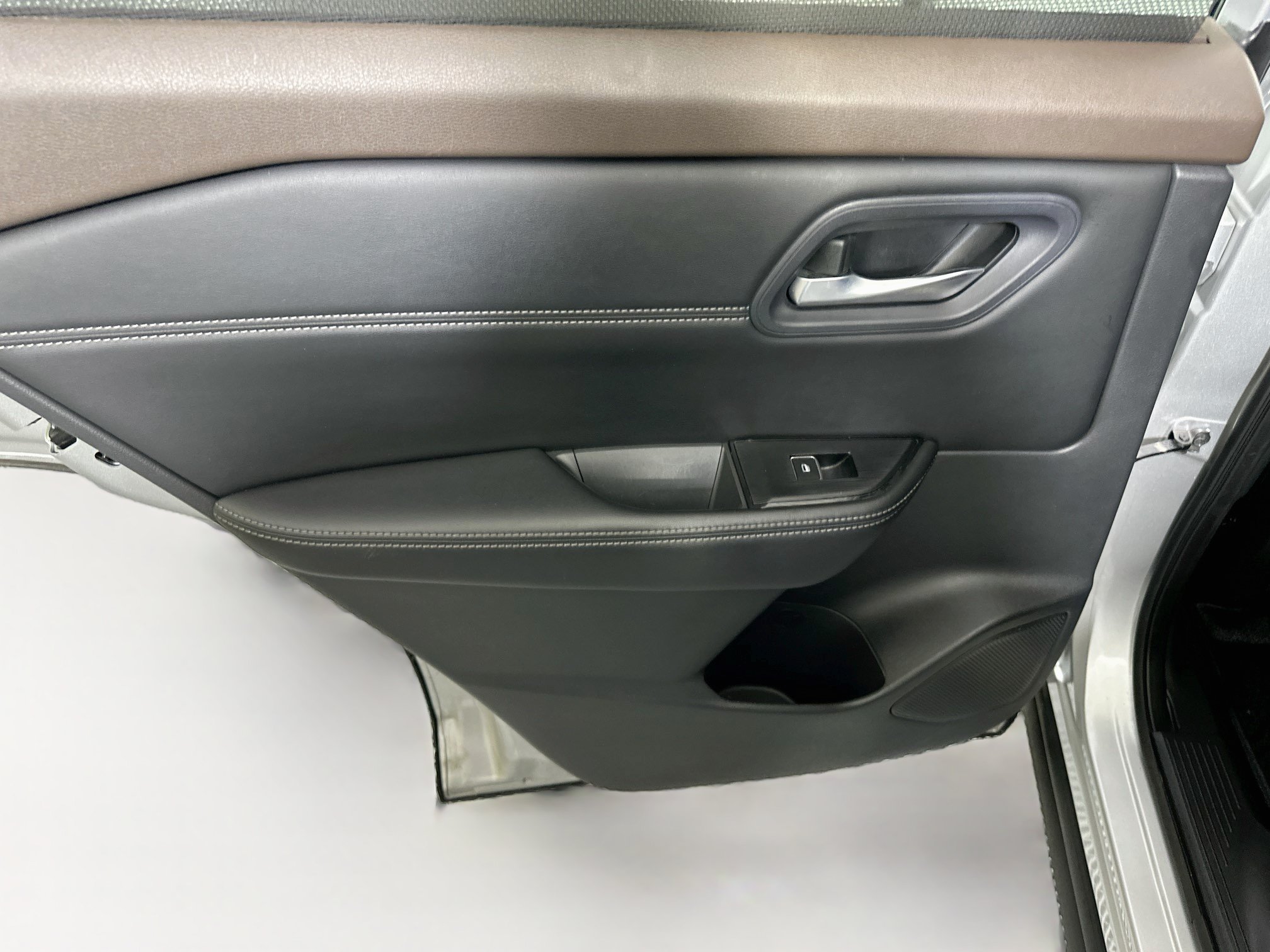 Used 2023 Nissan Rogue SL w/ SL Premium Package FWD image 26