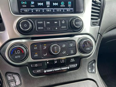 Used 2020 Chevrolet Suburban Premier RWD image 26