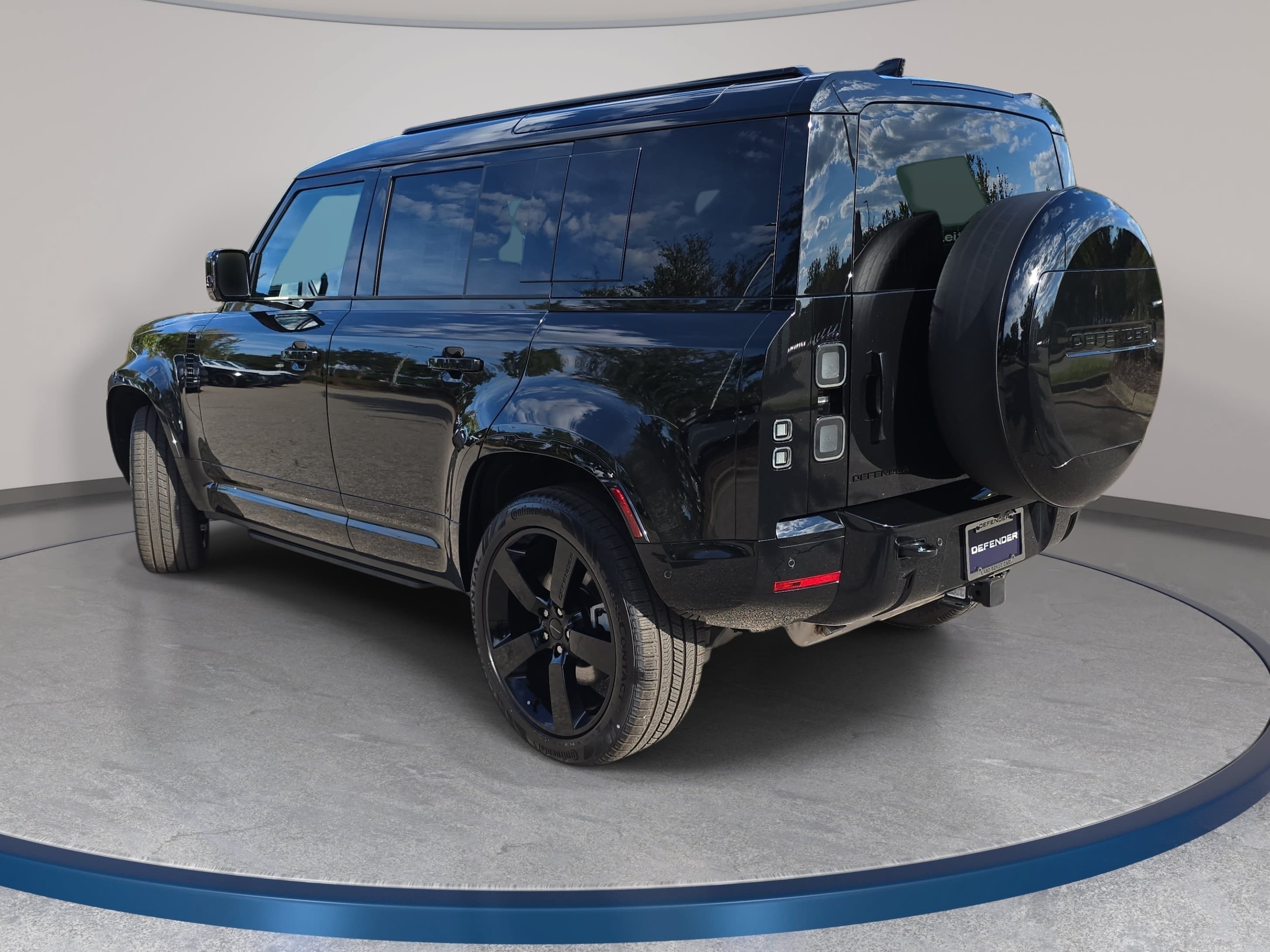 New 2026 Land Rover Defender 110 X-Dynamic SE AWD/4WD image 7