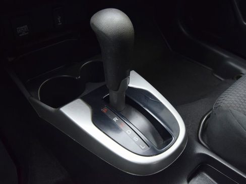 Used 2020 Honda Fit LX image 28