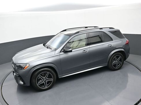 Used 2024 Mercedes-Benz GLE 450 4MATIC image 32