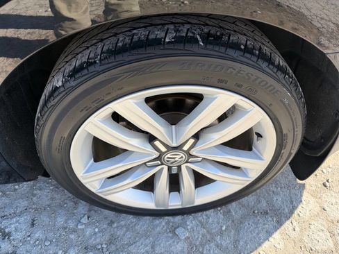 Used 2017 Volkswagen Passat 1.8T SE image 10