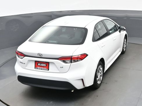 Used 2025 Toyota Corolla LE FWD image 38