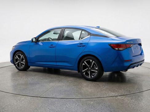 Used 2025 Nissan Sentra SV FWD image 6