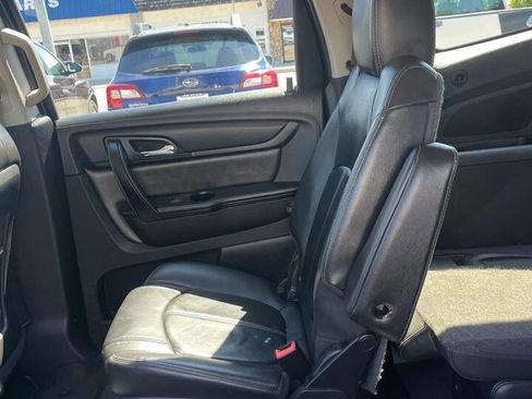 Used 2016 Chevrolet Traverse LT image 36