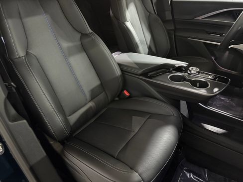 New 2026 Cadillac Lyriq V image 53