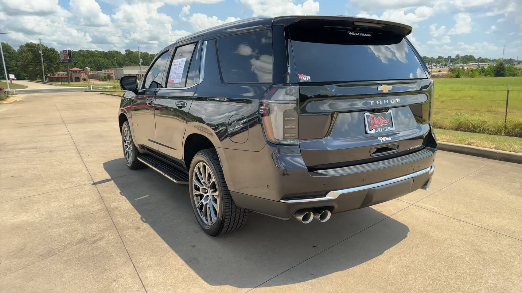 Used 2025 Chevrolet Tahoe Premier AWD/4WD image 7
