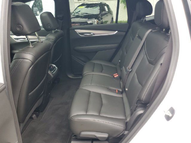 Certified 2024 Cadillac XT6 Luxury FWD image 13