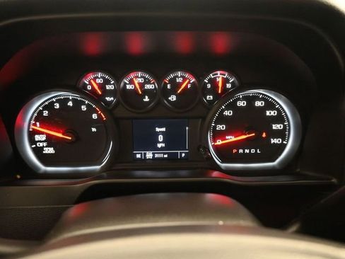 Used 2022 Chevrolet Silverado 1500 Custom image 12