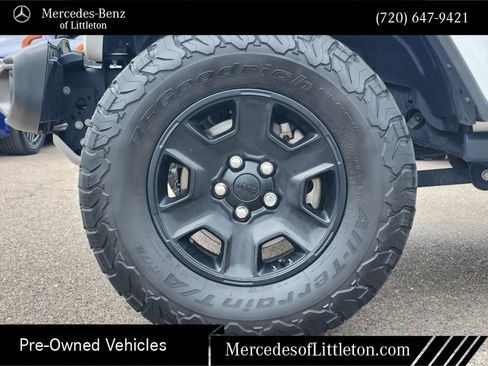 Used 2020 Jeep Gladiator Mojave AWD/4WD image 10