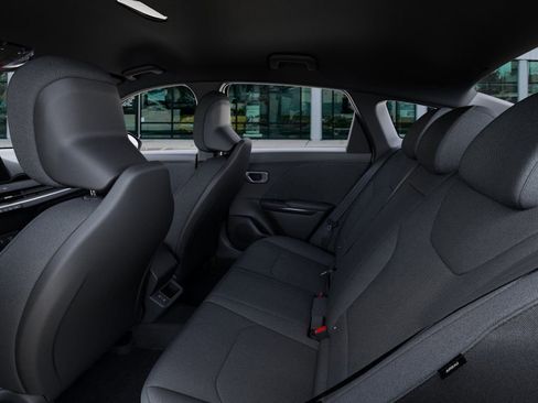 New 2026 Kia K4 LX image 18