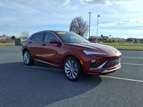 Certified 2024 Buick Envista Avenir image 3