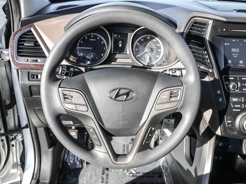 Used 2017 Hyundai Santa Fe Sport image 17