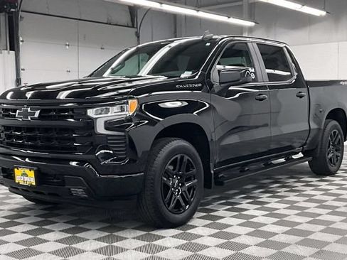 Used 2024 Chevrolet Silverado 1500 RST w/ Protection Package AWD/4WD image 12