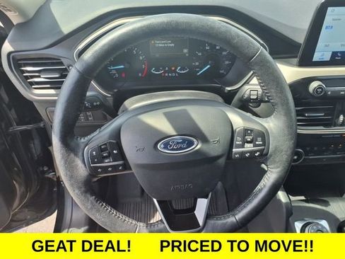 Used 2020 Ford Escape SEL image 17