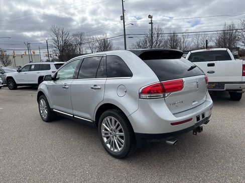 Used 2014 Lincoln MKX Base w/ Equipment Group 102A image 4