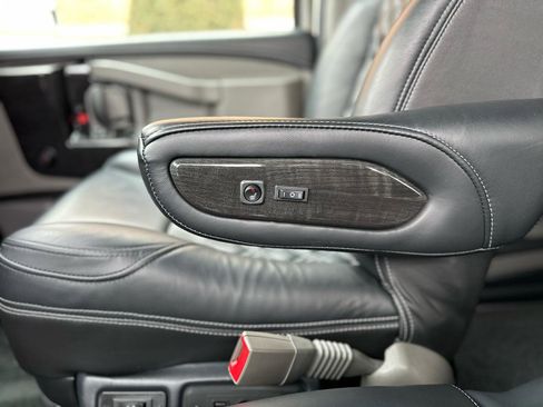 Used 2023 GMC Savana 2500 image 50