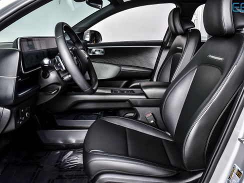 Used 2023 Hyundai Ioniq 6 SEL image 15