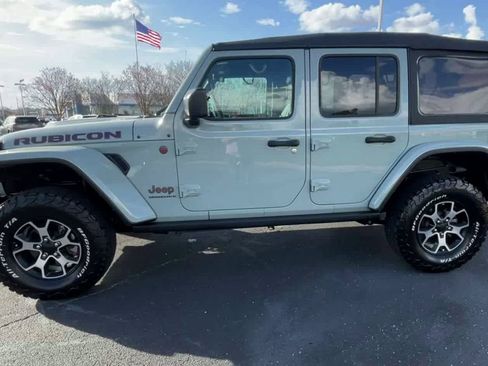 Used 2023 Jeep Wrangler Unlimited Rubicon w/ Cold Weather Group image 5
