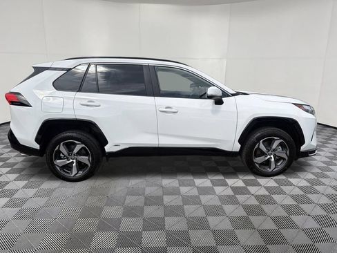 Used 2025 Toyota RAV4 SE AWD/4WD image 8