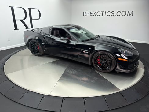 Used 2007 Chevrolet Corvette Z06 w/ Preferred Equipment Group RWD image 11