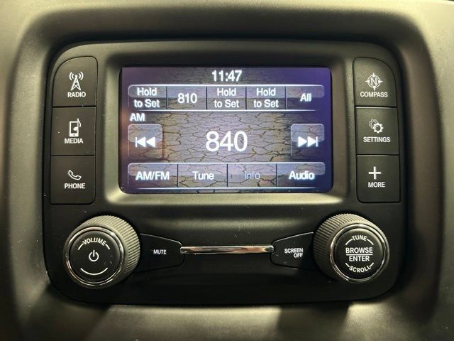 Used 2018 Jeep Compass Latitude AWD/4WD image 28