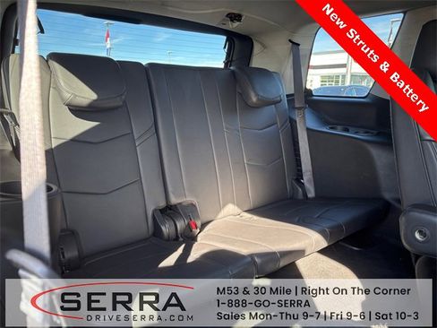 Used 2019 Cadillac Escalade Luxury image 17