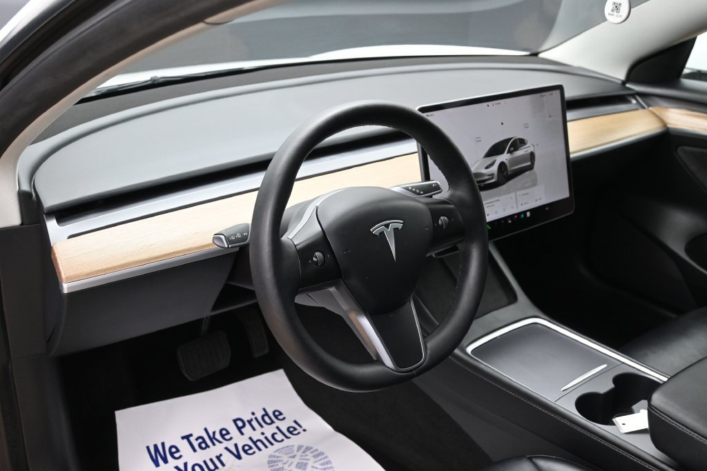 Used 2023 Tesla Model 3 Standard Range RWD image 12