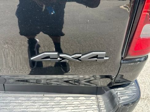Used 2022 RAM 1500 Big Horn AWD/4WD image 15
