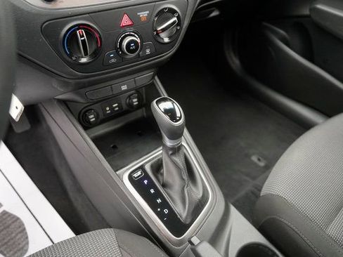 Used 2018 Hyundai Accent SE image 27