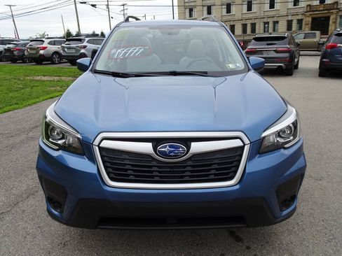 Used 2020 Subaru Forester Premium AWD/4WD image 3