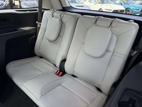New 2026 Lincoln Aviator AWD w/ Jet Appearance Package image 18