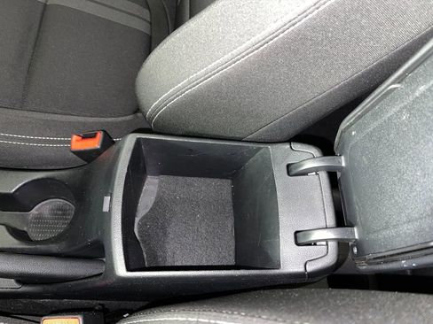 Certified 2022 Hyundai Venue SEL image 25