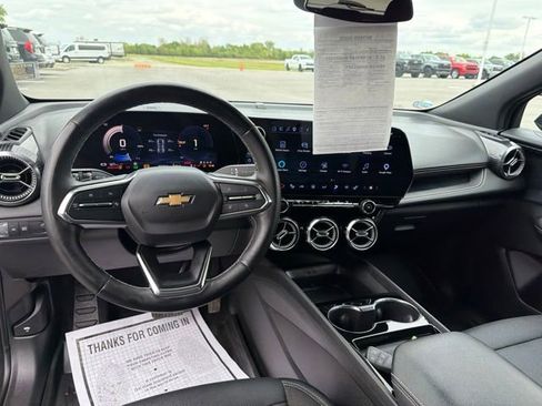 Used 2024 Chevrolet Blazer EV LT AWD/4WD image 23