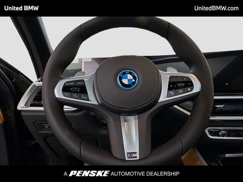 New 2026 BMW X5 xDrive50e w/ M Sport Package AWD/4WD image 6