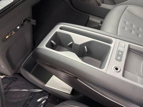 New 2026 Kia EV9 Wind AWD/4WD image 44