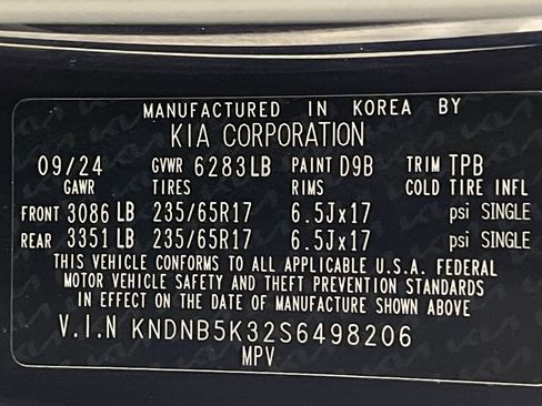 Used 2025 Kia Carnival image 75