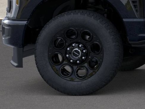 New 2026 Ford F350 XLT w/ XLT Premium Package AWD/4WD image 19