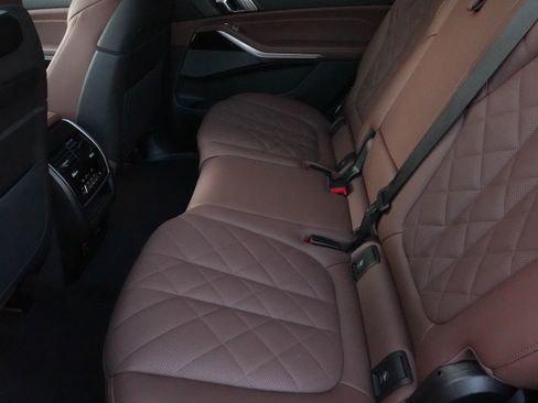 Certified 2026 BMW X7 xDrive40i AWD/4WD image 40