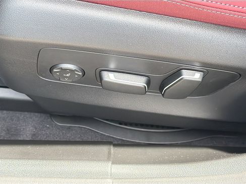 New 2026 BMW 530i xDrive w/ M Sport Package image 24