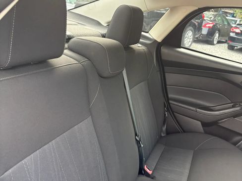 Used 2015 Ford Focus SE w/ SE Sport Package FWD image 25