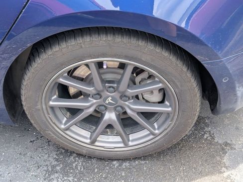 Used 2018 Tesla Model 3 Long Range AWD/4WD image 10