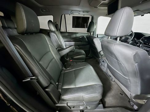 Used 2020 Honda Pilot Elite image 11