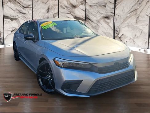 Used 2022 Honda Civic Sport image 1